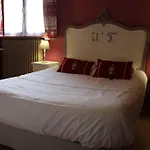 Logis Restaurant U'fredy 酒店 拉克吕萨