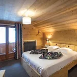 Otel Logis Restaurant U'fredy La Clusaz