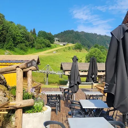 Logis Restaurant U'fredy فندق لا كلوساز